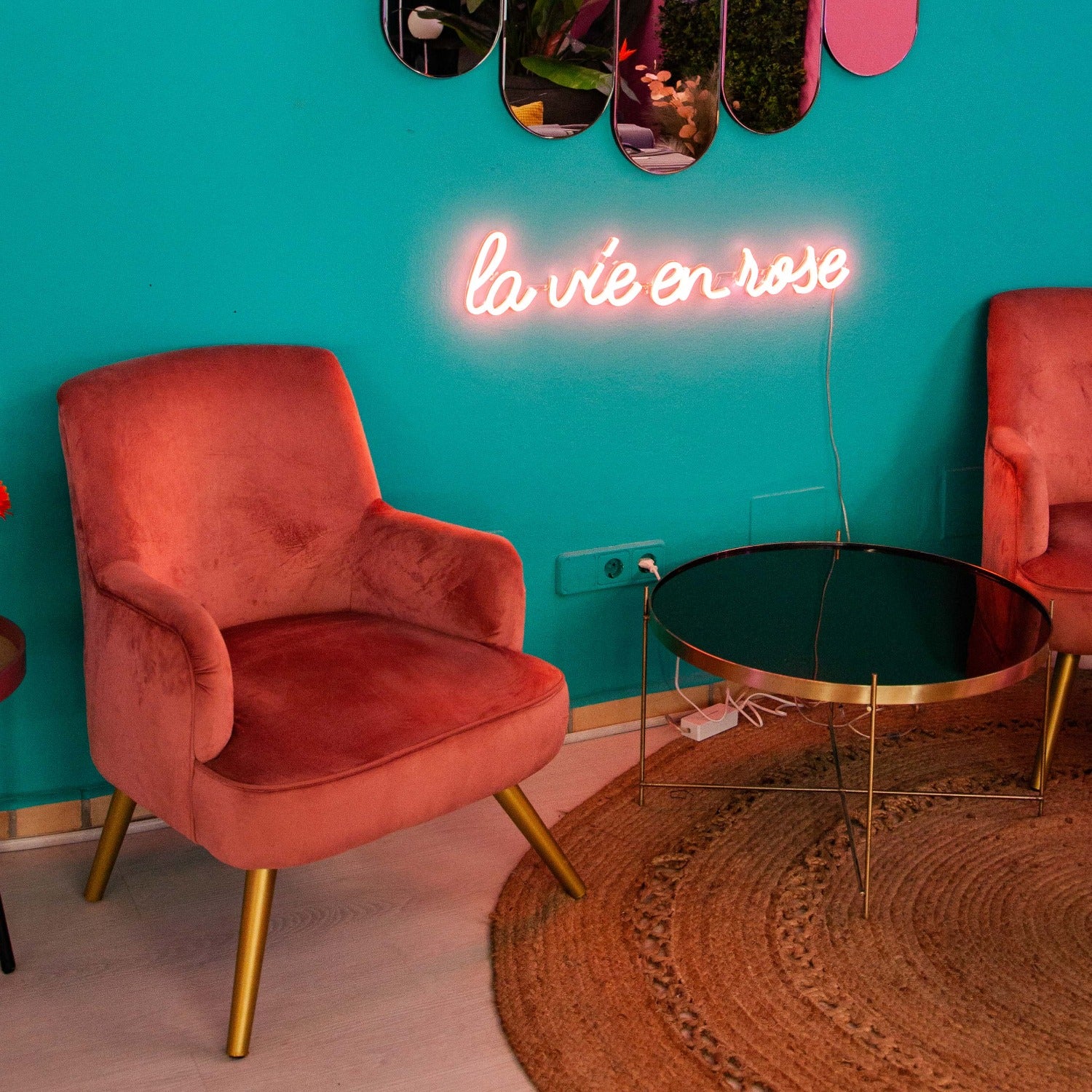 La vie en rose - neon LED sign